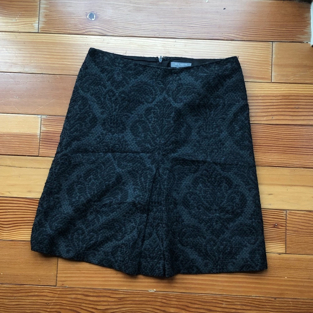 Ann Taylor skirt